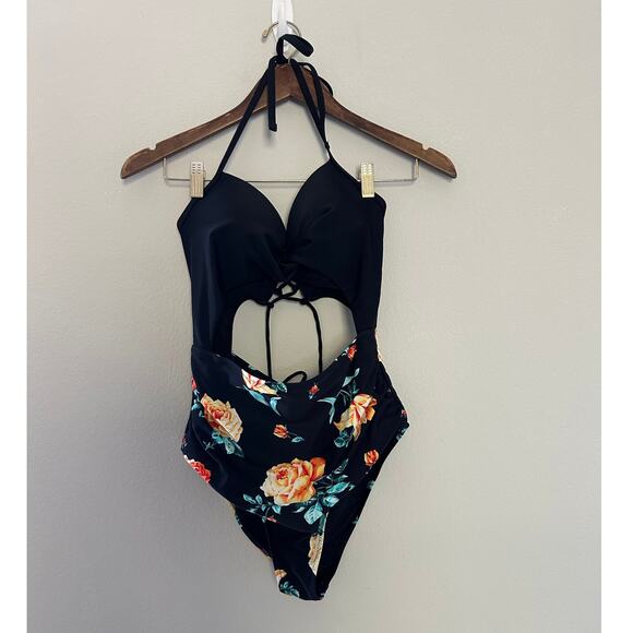 Cupshe Halter Cut Out Floral One Piece size Medium - Picture 1 of 10